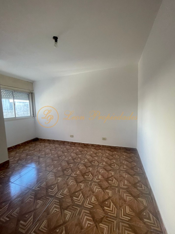 Sarmiento Nro. 1121 (2 dormitorios con balcon al frente)